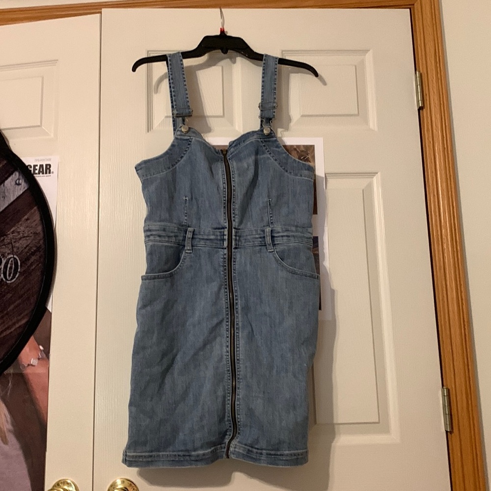 American Eagle overall dress!